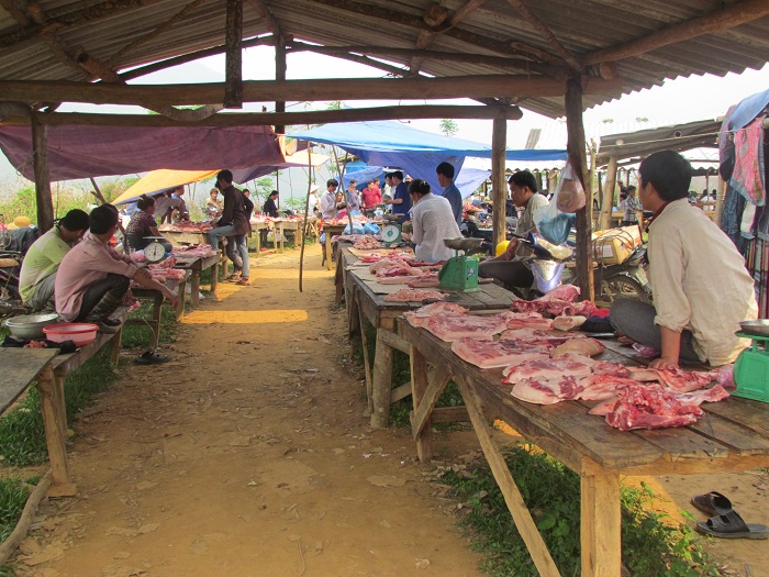 coc ly bac ha meat stand
